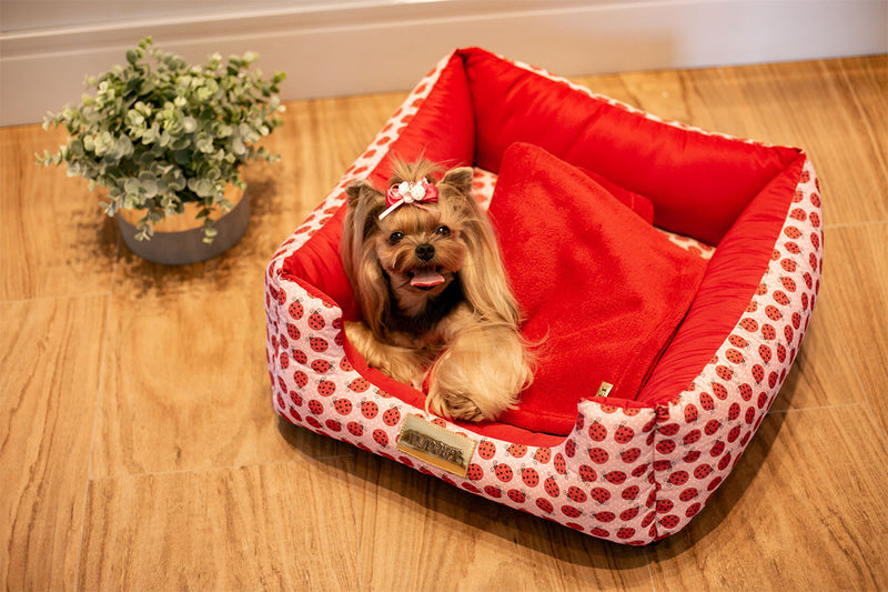 Cama Quadrada para Cachorro ou Gato Luppet Vermelho Joaninha